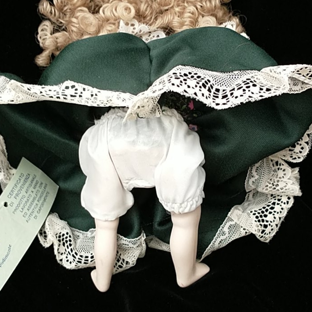 Porcelain doll - Picture 6 of 7